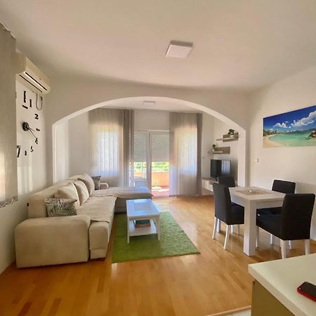 Jovana -- Porodicni Apartmani Igalo Herceg Novi Eksteriør bilde